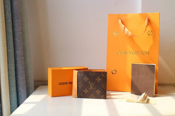 VS Fashion Lu-Vi bags - 1992