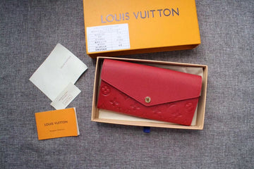 VS - LOV Wallets - 763