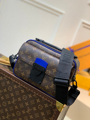 VS - LOV Women Bag - 3049