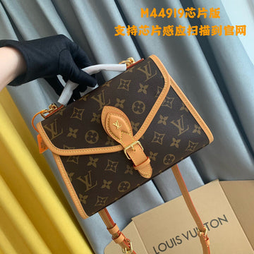 VS - Latest - 3564