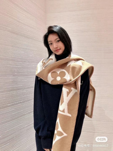 VS - LOV Scarf - 271