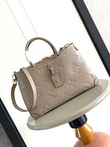 VS - LOV Women Bag - 1876