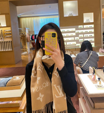 VS - LOV Scarf - 191