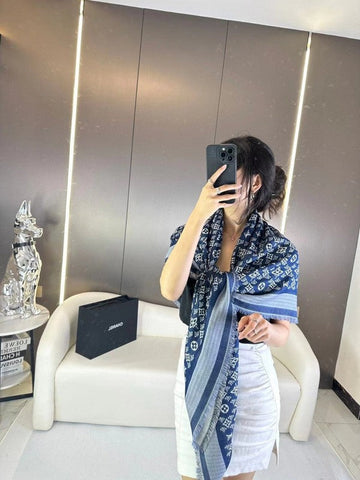 VS - LOV Scarf - 267