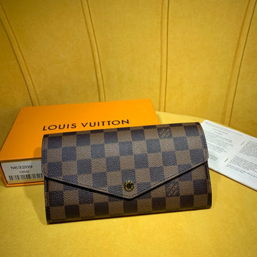 LOV2 Bags - Luxurious Bags  2105