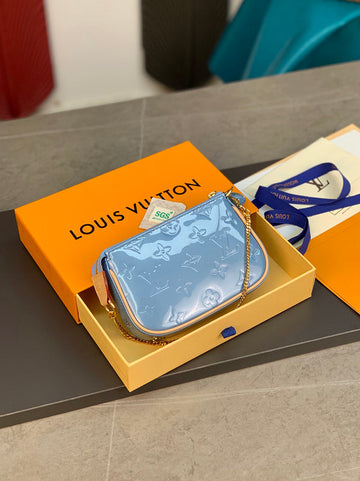 VS - LOV Wallets - 348