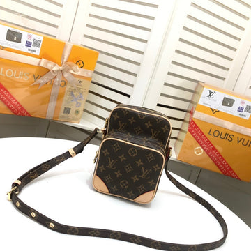 VS - GUKI Women Bags - 1934
