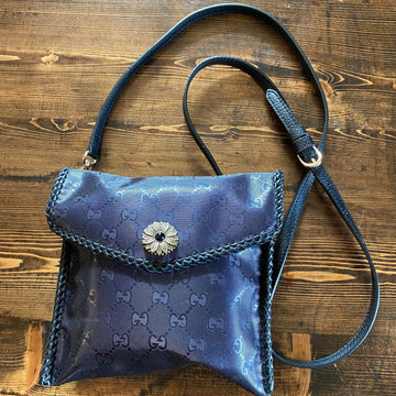 The Robin -VS GG Crossbody in Blue/Purple