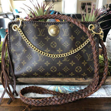 The Swan -VS Monogram Golden Crossbody