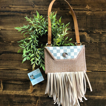 The Fancy Fringed Wren - CreamVS Shoulder Bag