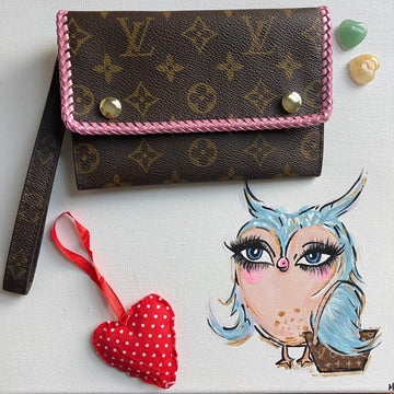 The Junco -CS Monogram Wristlet in Barbie Pink