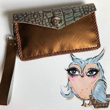 The Wren - Bronze VernisVS Wristlet/Clutch Bag