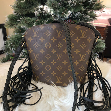 The Finch -VS Monogram Black Crossbody