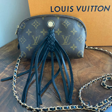 The Junco Crossbody Bag -CS Monogram in Black Fringe