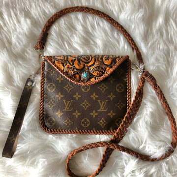 The Falcon with Back Pocket - CaramelVS Wristlet/Crossbody/Clutch