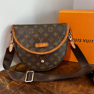 The Dove Crossbody -CS Monogram in Tan