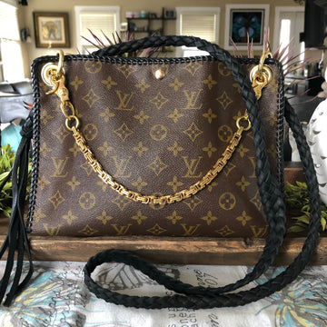 The Swan -VS Monogram in Black Crossbody