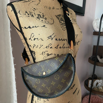 The Dove -CS Monogram in Black Sling/Crossbody/Shoulder Bag