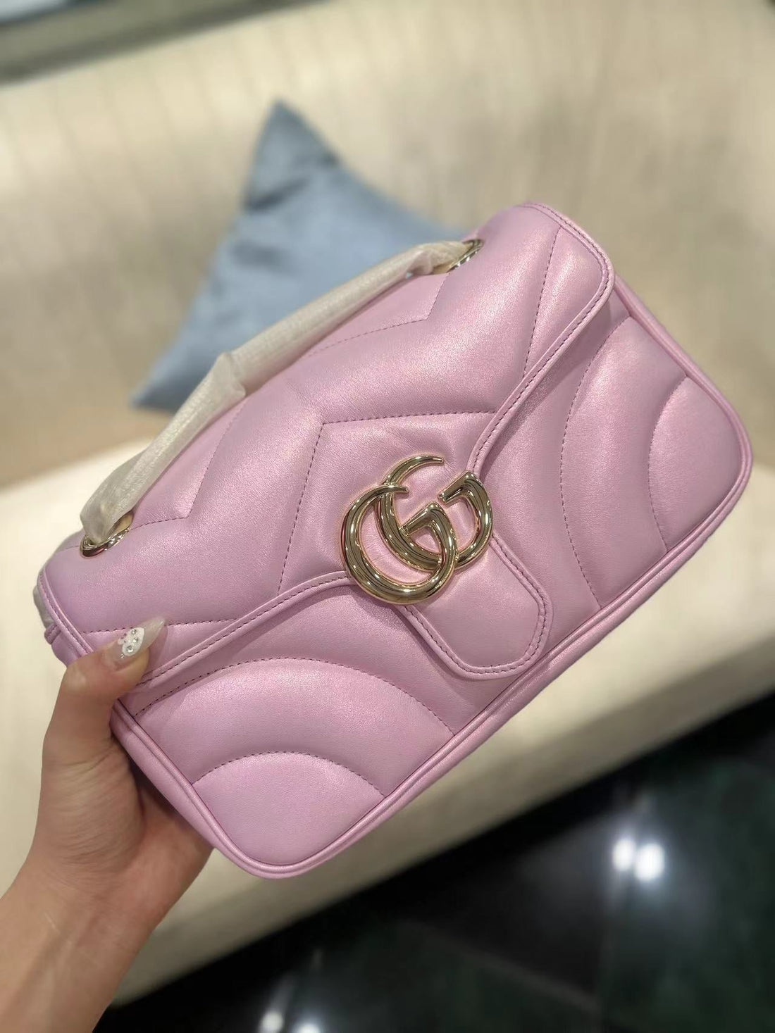 VS MARMONT 26 MEDIUM SHOULDER BAG LIGHT PINK CALFSKIN