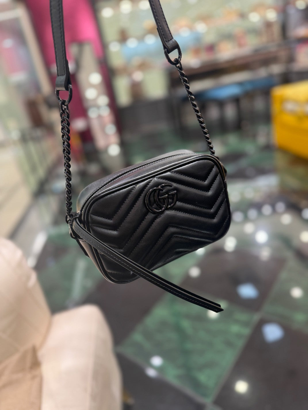 VS MINI 18 MARMONT MATELASS¨¦ SHOULDER BAG BLACK CALFSKIN