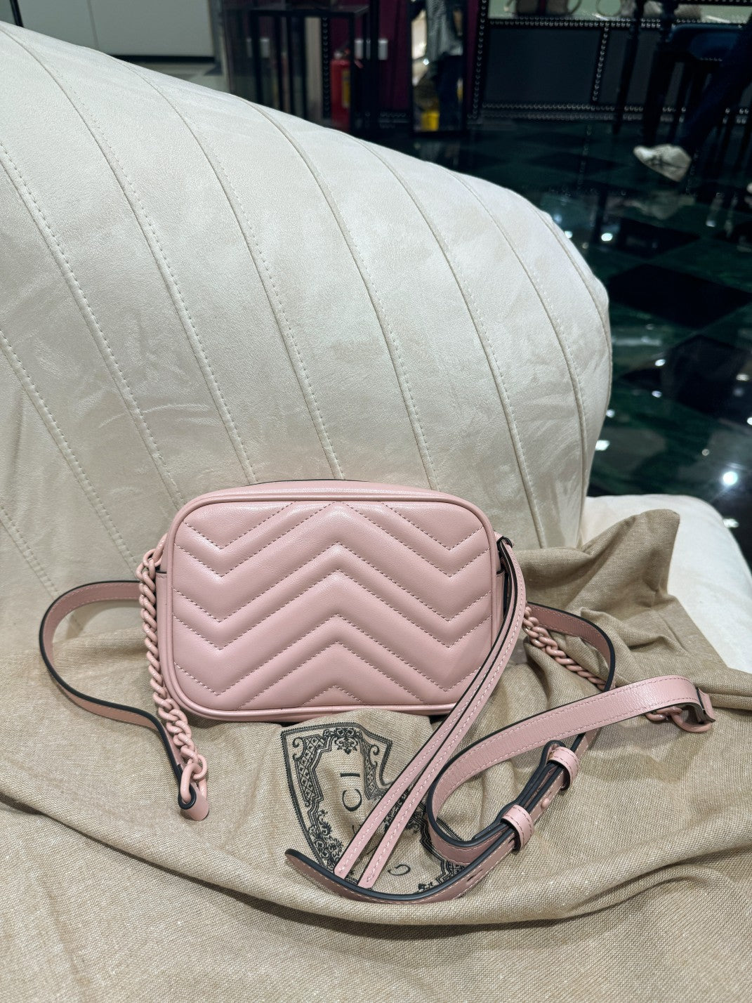 VS MINI 18 MARMONT MATELASS¨¦ SHOULDER BAG LIGHT PINK CALFSKIN
