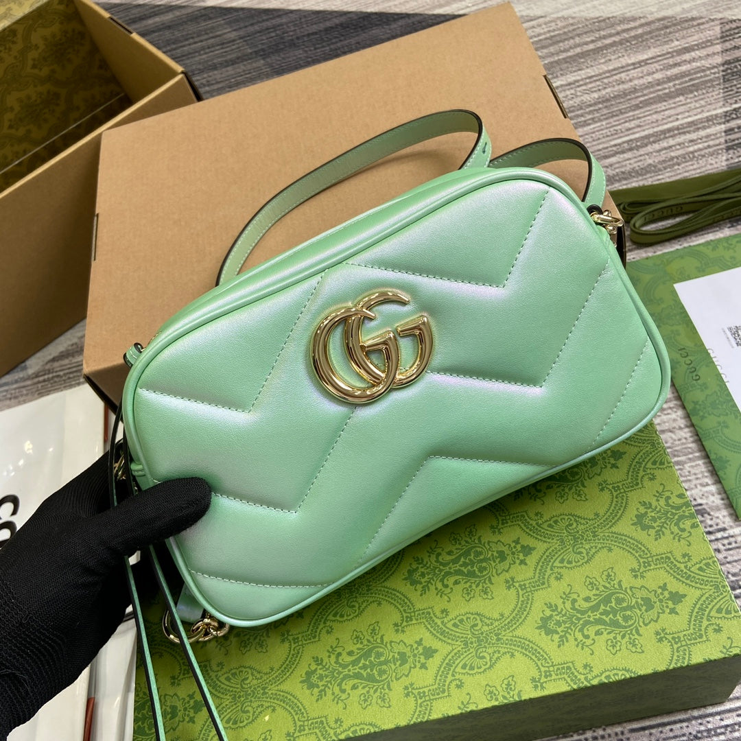VS MARMONT 24 SMALL MATELASS¨¦ SHOULDER BAG GREEN IRIDESCENT CALFSKIN