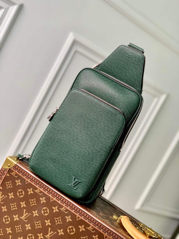 M41719 Avenue Taïga blackish green man bag 20cm