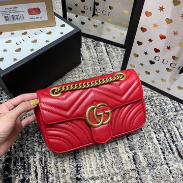 VS Marmont 22cm Red Calfskin Gold Hardware